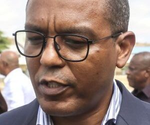 País Deve Reduzir Importações