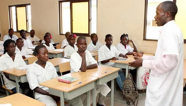 Ensino de Saúde Na Huíla
