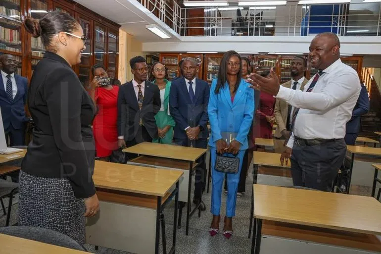 Universidade Agostinho Neto