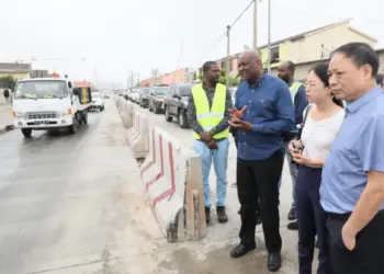 Obras Públicas em Luanda