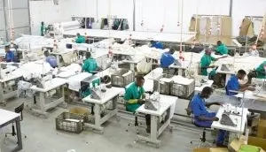 Desmaios na Fábrica de Calçados