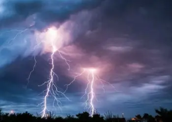 Descarga Eléctrica/Benguela