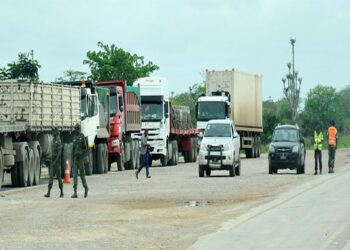 Estrada Nacional 100