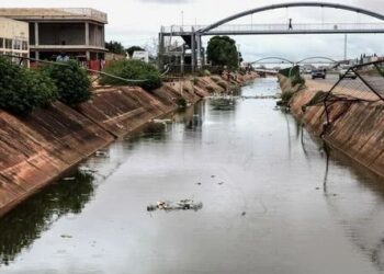 Perigo no Zango/ Luanda