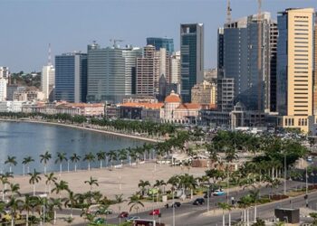 Manutenção da baía de Luanda