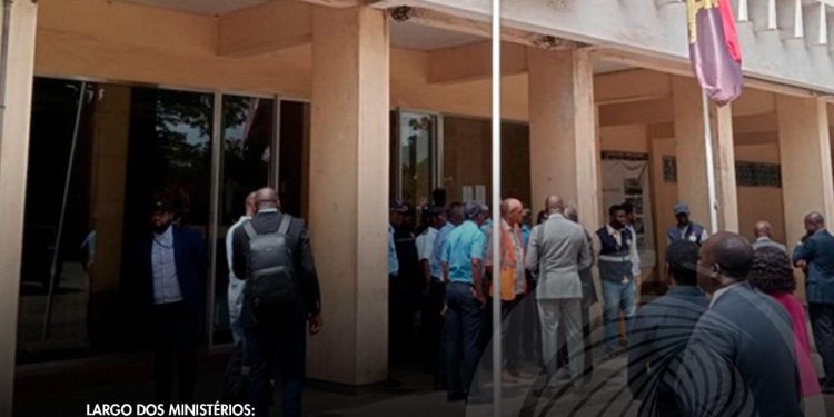 Edifício do MIREX evacuado de emergência após tremor