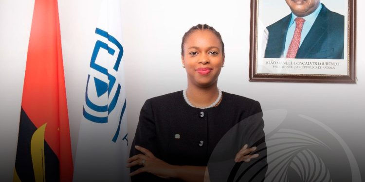 Maria Lima é premiada no Conselho Pan-Africano do Brasil