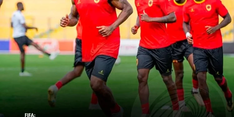 Palancas Negras entre as 100 melhores selecções de futebol do mundo.