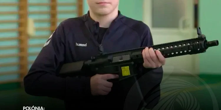 Governo introduz treino obrigatório de armas nas escolas