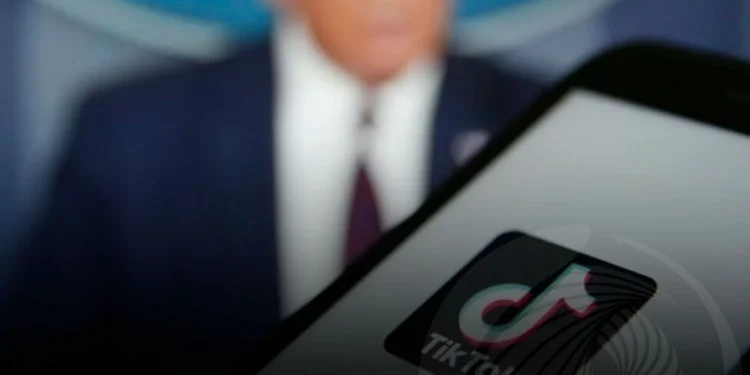 Donald Trump anuncia ordem executiva para reverter suspensão do “TikTok”