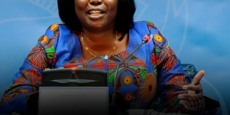 Ministra da Saúde recomenda reforço na protecção contra a COVID-19