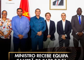 MINISTRO RECEBE EQUIPA CAMPEÃ DE CARR T e E1