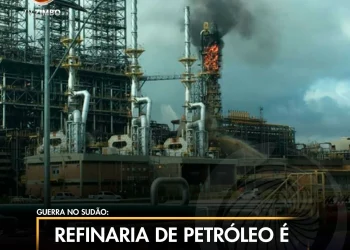 Refinaria de petróleo é atingida e incendeia