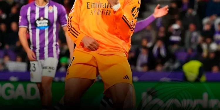 Real Madrid vence Valladoli com 3 golos de Mbappé