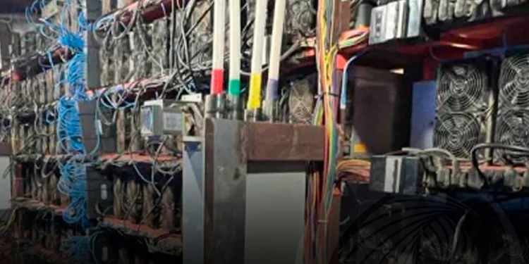 SIC detém mais de oito contentores de material de criptomoedas no Kilamba