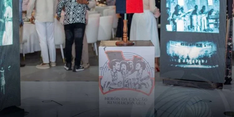 Grupo Kissanguela é homenageado pelo MPLA