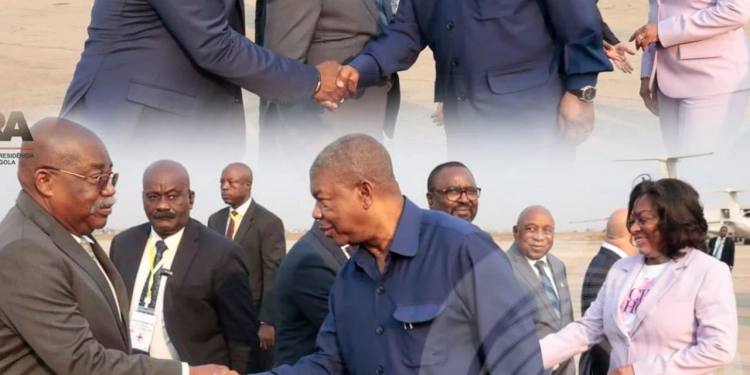 PR João Lourenço regressa a Luanda após trabalhar em Cabinda
