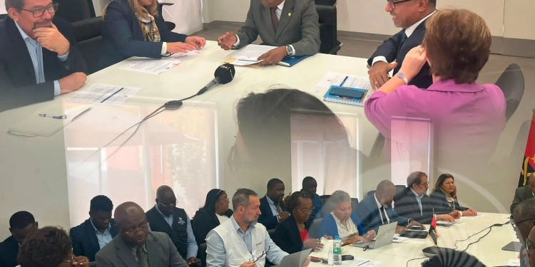 Vacinação contra Cancro do Colo do Útero arranca em Outubro para meninas de 9 a 12 anos.