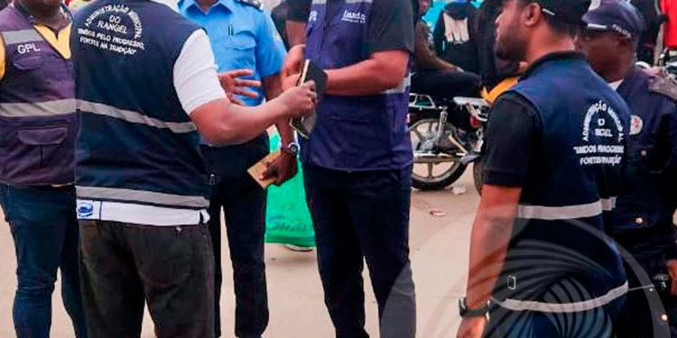 Comerciantes sensibilizados para o cumprimento das regras de ordenamento