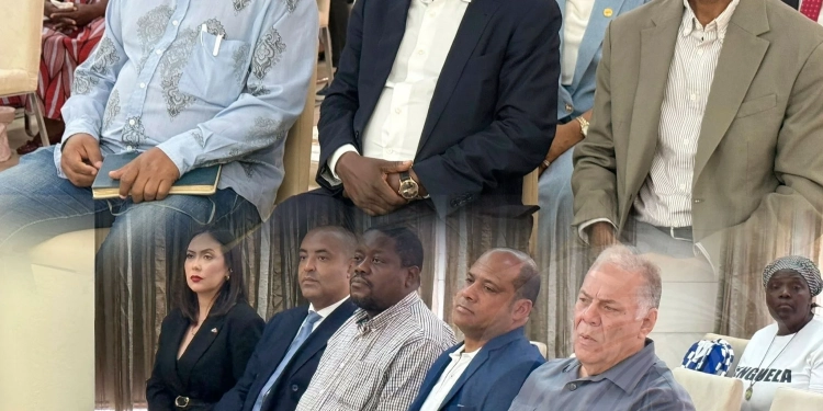 Benguela envia primeira montante de frutas secas para a Holanda