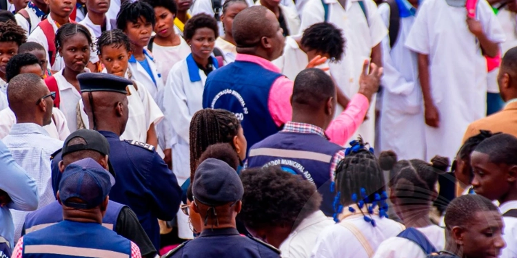 Mais de 1.400 estudantes beneficiados com reforço tecnológico no ITEL de Cacuaco