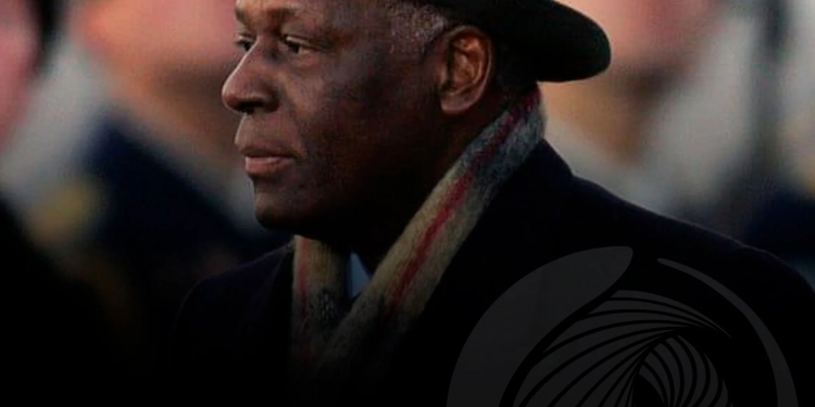 PR João Lourenço vai condecorar José Eduardo dos Santos na “Classe de Honra”