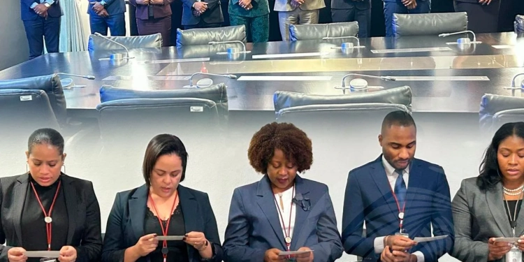 Ministro Marcy Lopes empossa novos responsáveis