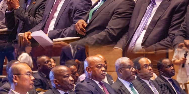 TV ZIMBO e Câmara de Comércio Angola–China promovem “Conferência sobre Relações Comerciais Bilaterais”