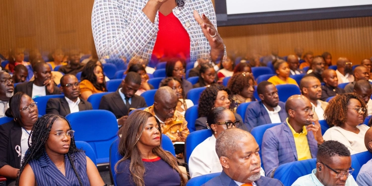 Maria Lima lança obra “Governança Mutualista – A força invisível que sustenta a comunidade”