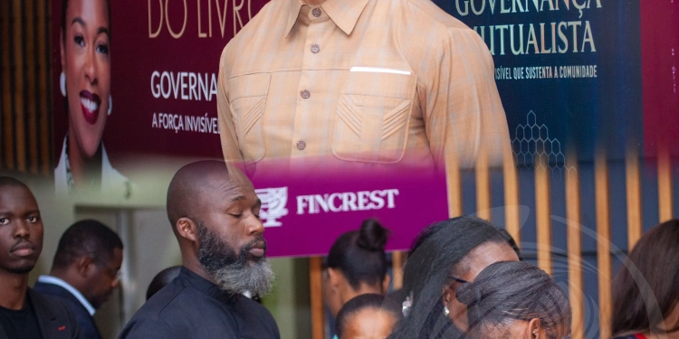 Maria Lima lança obra “Governança Mutualista – A força invisível que sustenta a comunidade”