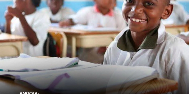 Mais de 9,6 milhões de alunos e 208 mil professores constituem o sistema educativo nacional