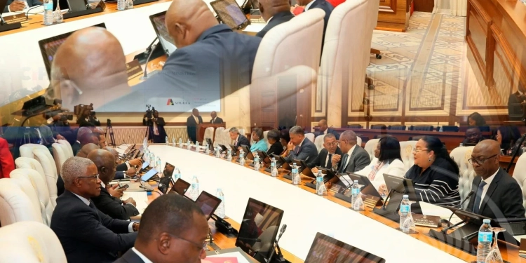 PR João Lourenço dirige 10.ª Sessão Ordinária do Conselho de Ministros