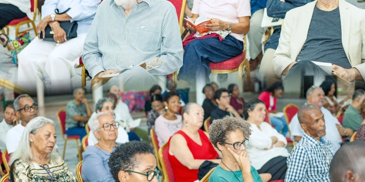 Júlio de Almeida lança autobiografia “Viver Até ao Fim”
