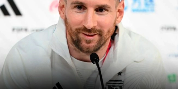 Messi enaltece Angola e manifesta “grande prazer” pela visita