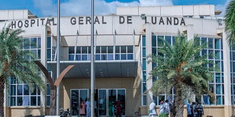 Vice-governador para o Sector Político e Social realiza visita de constatação a hospitais