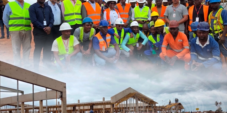 Ministra da Saúde constata obras do Hospital Pediátrico da Lunda Sul