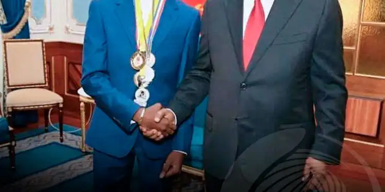 PR João Lourenço recebe vice-campeão africano de Xadrez, Nsimba Wella