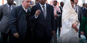 PR João Lourenço encerra agenda na Argélia com visita à maior mesquita de África