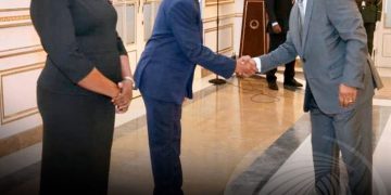 Presidente da República empossa Ministro da Defesa e Governadora do Cuando