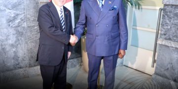 Angola e Japão reforçam diálogo de cooperação bilateral nos domínios político, económico e diplomático