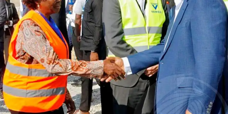 Presidente João Lourenço constata andamento das obras do futuro Hospital Geral do Zaire