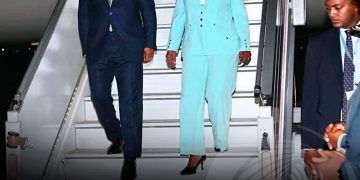 PR regressa ao país após visita de Estado à Argélia