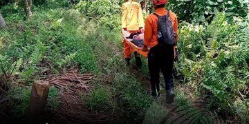 Corpos de turistas encontrados abraçados após morte por erupção de vulcão