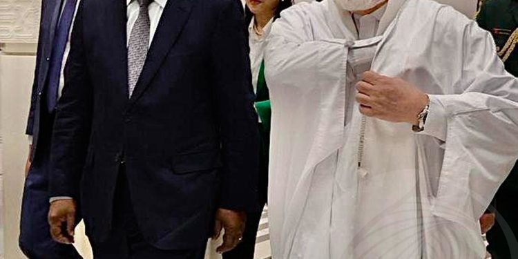 João Lourenço visita Grande Mesquita de Argel e destaca espiritualidade do povo argelino