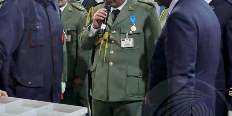 PR João Lourenço encerra missão na Argélia com visita à Base Logística Central das Forças Armadas local
