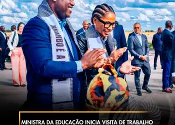 Ministra da Educação inicia visita de trabalho a província do Huambo