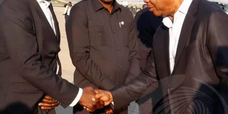 PR regressa a Luanda após visita de trabalho a província do Zaire