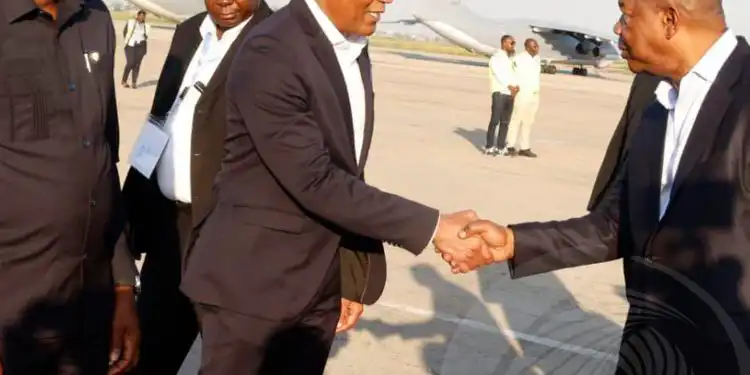 PR regressa a Luanda após visita de trabalho a província do Zaire